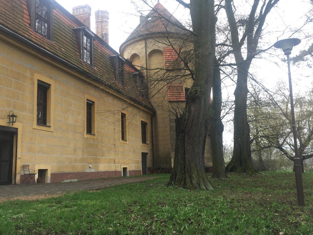 Hotel Zamek Dobra Oleśnica Exterior foto
